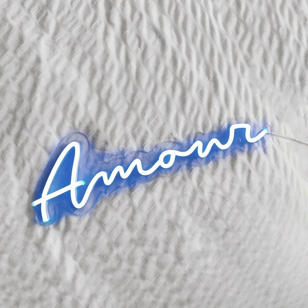 Amour Cursive, neon LED sign